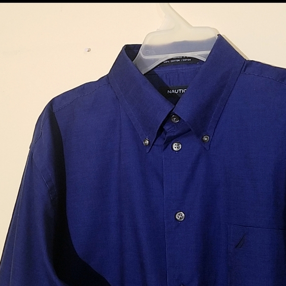 2/$35 NWT Nautica Men's Dress shirt 16-16.5 - Picture 2 of 8
